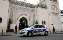Masowe kontrole meczetów we Francji.