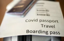 Kolejne linie lotnicze będą wymagać "kowidowych paszportów"