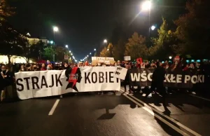 Polacy przeciw upolitycznieniu protestów Strajku Kobiet