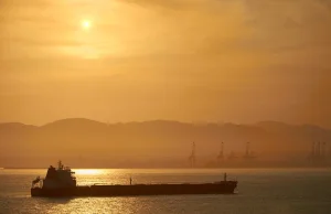 Wielka flotylla tankowców płynie z Iranu do Wenezueli. Co zrobią USA?