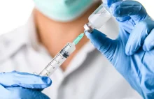 Ekspert zaniepokojony liczbą skutków ubocznych szczepionki Pfizera