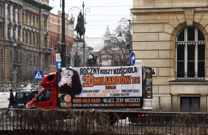 Akcja "Ile kosztuje nas Kościół" w Krakowie. Furgonetka krąży po ulicach