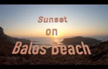 Spacer o zachodzie słońca na plażę Balos, Kreta Grecja, 4K