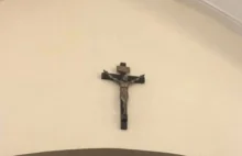 Mieszkaniec Poznania w chce w urzędach umieścić symbole religijne
