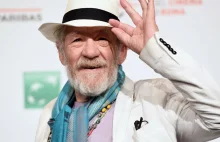 Ian McKellen przyjął szczepionkę na koronawirusa