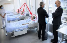 Szwajcaria - premier odwiedza szpital i sprawdza jak się czują manekiny.