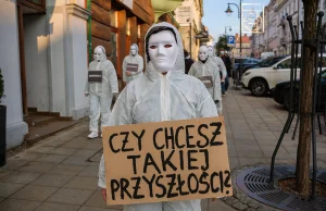 Tarnów: niecodzienny przemarsz ulicami miasta. Protest przeciwko...