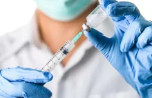 Sondaż: Polacy bardziej boją się szczepionki niż zarażenia koronawirusem