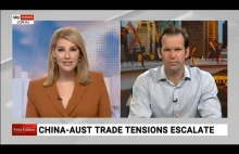Aroganccy Australijczycy szydzą z Chin, a jednocześnie dzwonią, ale bez odzewu.