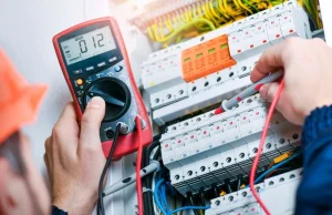 Przeglądy instalacji elektrycznej - kiedy i jak często je robić?