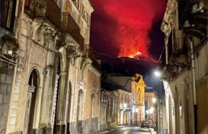 Gorąca noc na Sycylii. Najpierw wybuch Etny, a potem trzęsienie ziemi w...
