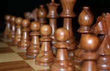 Rząd przy okazji zakazał turniejów szachowych online
