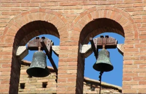 Kościół ukarany mandatem za... zbyt głośne dzwony