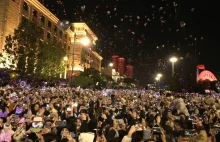 W Wuhan ulice pełne ludzi witających Nowy Rok 2021, a Europa siedzi w domu...