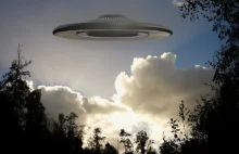 Pentagon musi ujawnić informacje o UFO. Ma na to 180 dni.