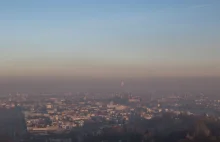 Coraz lepsze powietrze w Krakowie. Spada średnie stężenie pyłu PM10 -...