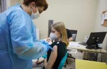 Rząd chce wypłacać rekompensaty za powikłania po szczepieniu. Nawet do 100 tys