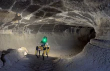 Autonomiczne roboty zbadają jaskinie Marsa i Księżyca