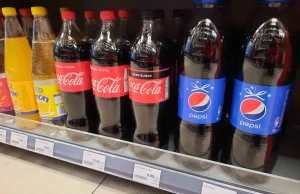 Butelka Pepsi kosztuje 12 zł, Coca-Cola jeszcze droższa. Producenci...