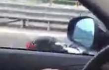 Bezzałogowy motocykl na autostradzie