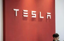 Tesla szaleje na Wall Street, sceptycy się poddają. A analitycy?