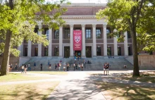 Petycja studentów Harvardu o odebranie dyplomów zwolennikom Trumpa