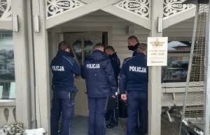 Policja i sanepid z interwencją w otwartej restauracji w Bukowinie Tatrzańskiej