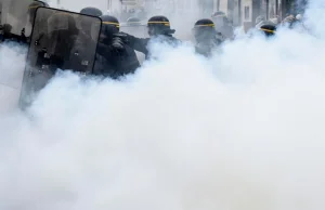 Nowe protesty we Francji przeciwko kontrowersyjnej ustawie o bezpieczeństwie