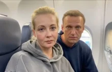 Samolot z Aleksiejem Nawalnym lecący z Berlinu wylądował w Moskwie