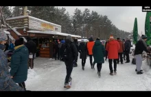 Tłum ludzi nad zalewem Chechło-Nakło 17.01.2021