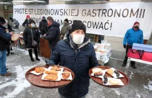 "Otwieramy", mówią przedsiębiorcy. Rząd nie ma odpowiedzi na bunt