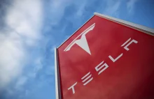 Tesla zaczyna dostawę Modelu Y do klientów w Chinach. Przez Investing.com