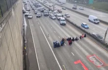 Seattle: 12 aktywistów BLM aresztowanych za blokowanie autostrady