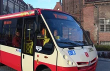 Gdańsk organizuje transport dla seniorów żeby jeździli na szczepienia