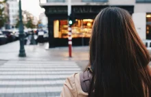 Pieszy będzie miał pierwszeństwo przed wejściem na pasy.