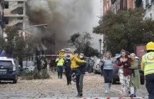 Madryt: pod gruzami strażacy znaleźli księdza, który... ściskał Biblię
