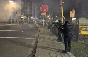 Po wyborach antifa już niepotrzebna, zaczynamy sprzątanie.