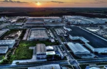 Pod Wrocławiem kończy się budowa największej na świecie fabryki akumulatorów.