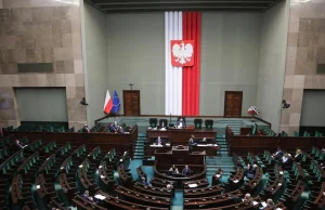 14 emerytura dla 9,1 mln osób. Sejm uchwalił ustawę