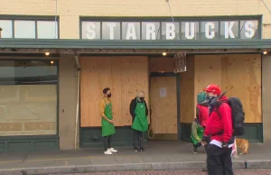 Biznesmeni wzywają władze Seattle do potępienia zniszczeń i zdecydowanych akcji