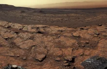 Niekończąca się wspinaczka - łazik Curiosity już 8,5 roku na Marsie
