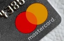 Mastercard podwyższy o 400% opłaty dla firm z UE za sprzedaż online Brytyjczykom