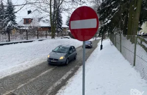 SANDOMIERZ: Burmistrz zaangażowany w akcję odśnieżania. Jechał w piaskarce...