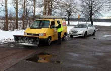 Pług na volkswagenie i niecodzienna akcja policji ze Słupska