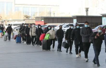 Chiny. Nowe testy na obecność koronawirusa. Wykonuje się je analnie