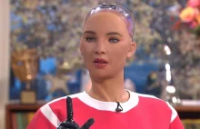 Sophia trafia do sprzedaży, setki robotów pojawią się w szpitalach i...