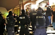 "Nalot" policji, sanepidu, straży pożarnej i celników na klub w Olsztynie