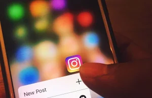 Instagram blokuje udostępnianie wpisów w Relacjach