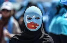 Wstrząsająca relacja BBC: Ujgurki w obozach regularnie gwałcone przez Chińczyków