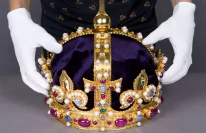 Poszukiwacz odnalazł element zaginionej korony króla Henryka VIII (GALERIA)